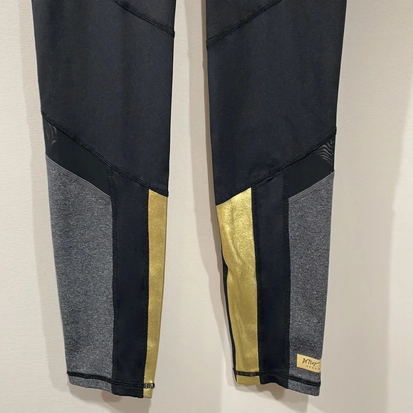 NWOT Betsey Johnson Performance Black, Charcoal and Gold Color Block leggings XS - Picture 5 of 15